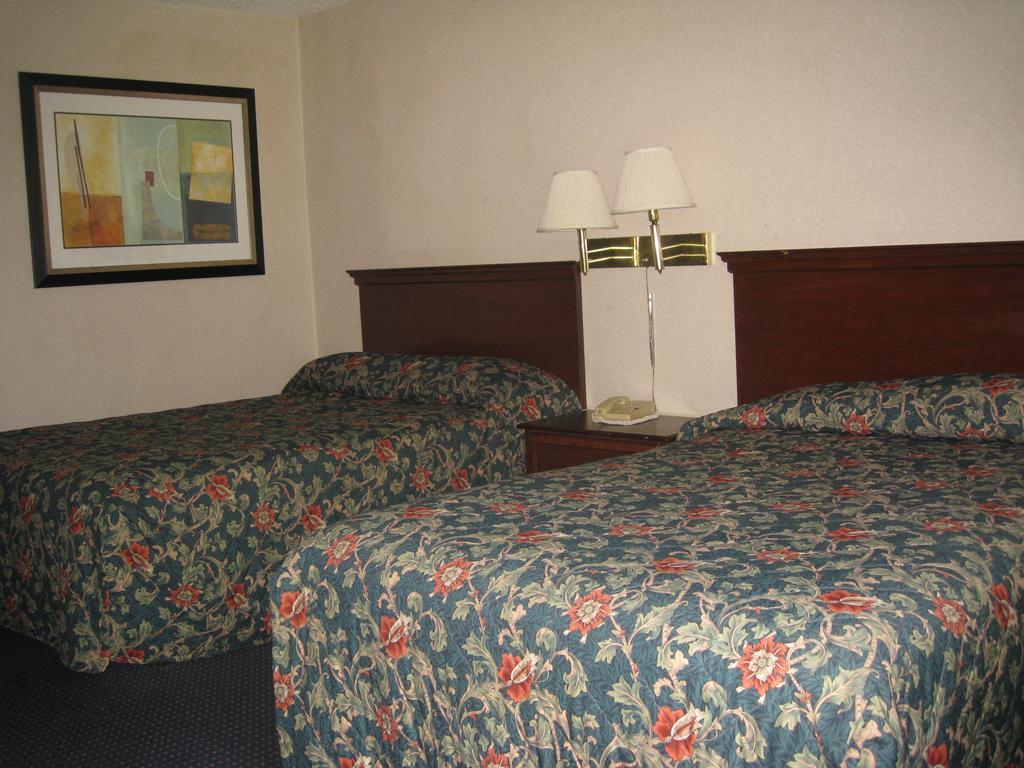 Budget Inn Temple Hills Dış mekan fotoğraf
