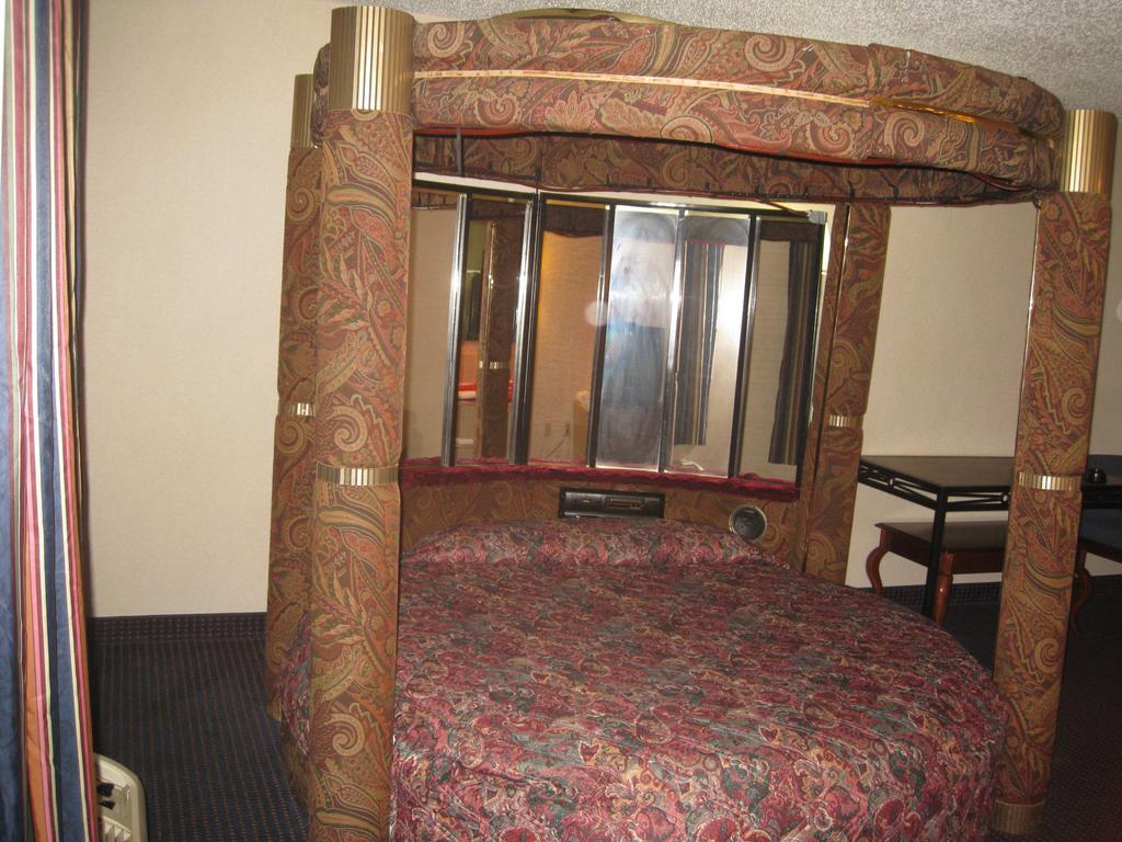 Budget Inn Temple Hills Dış mekan fotoğraf